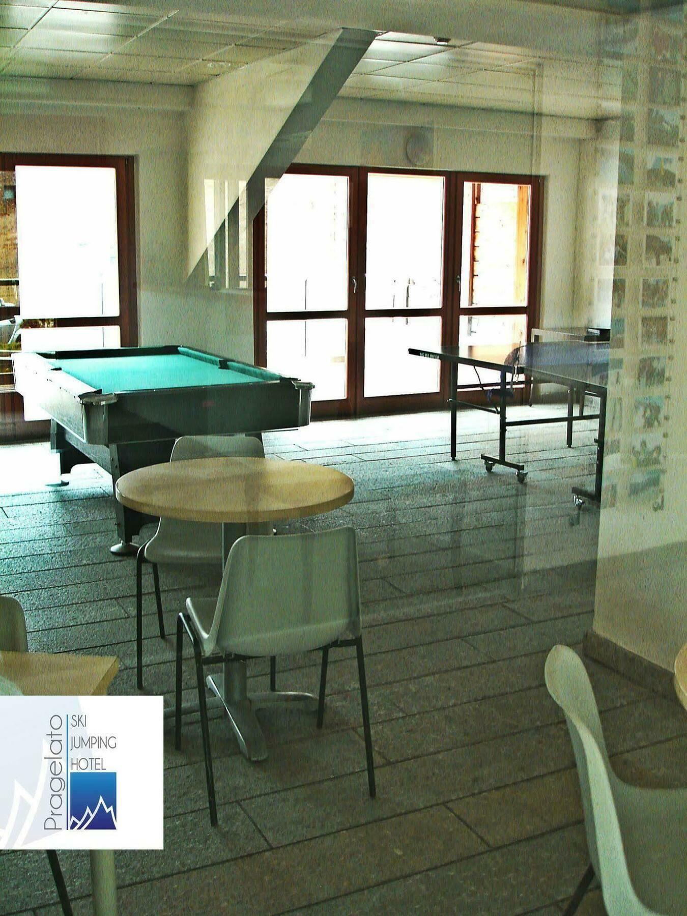 Pragelato Ski Jumping Hotel Exterior foto