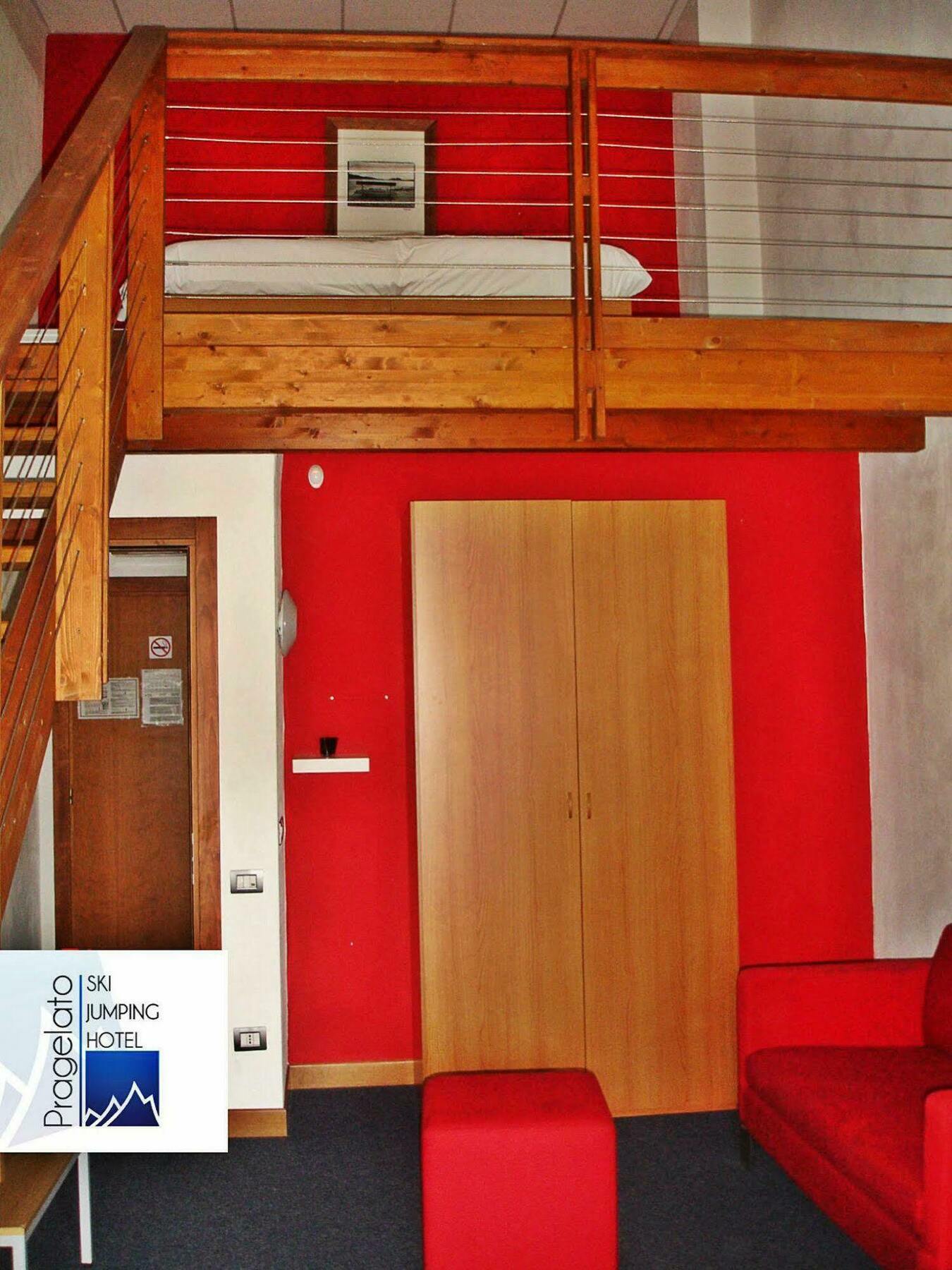 Pragelato Ski Jumping Hotel Exterior foto