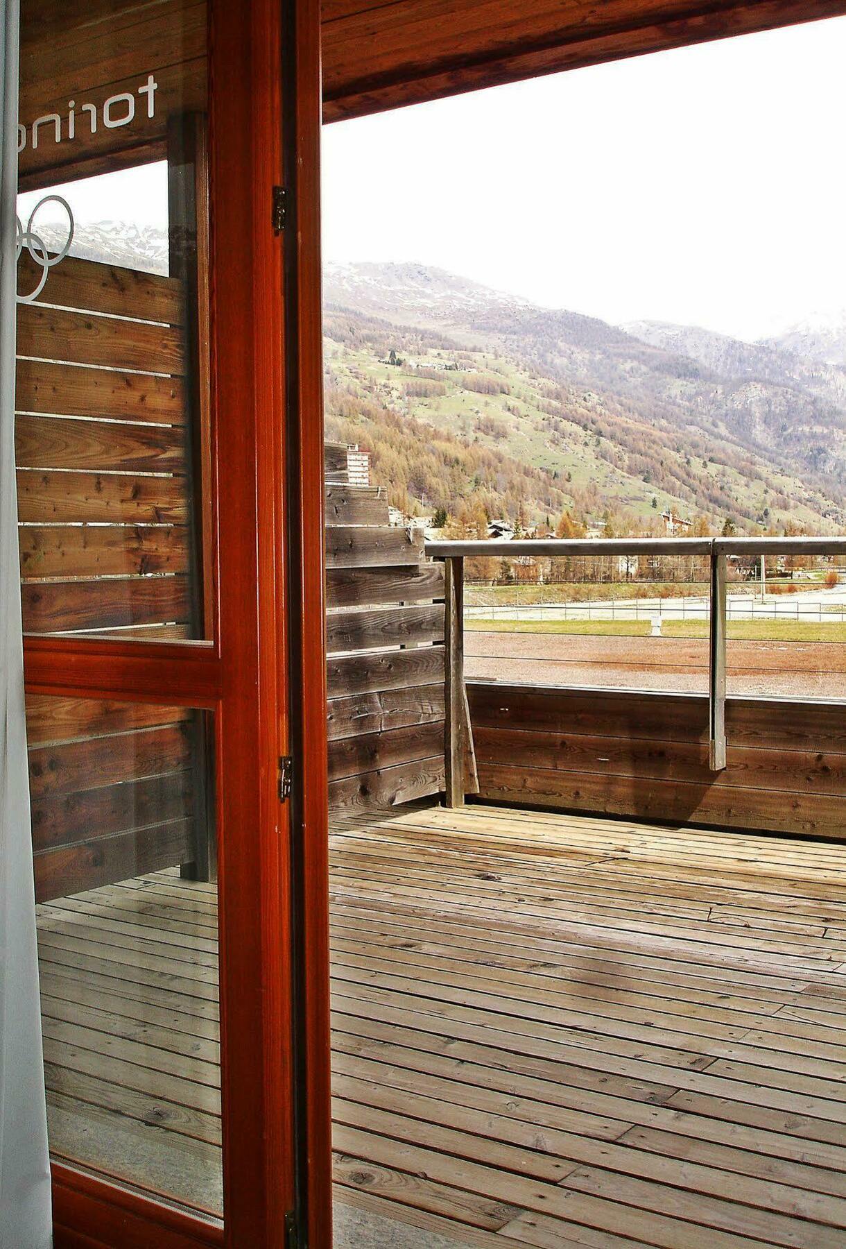 Pragelato Ski Jumping Hotel Exterior foto
